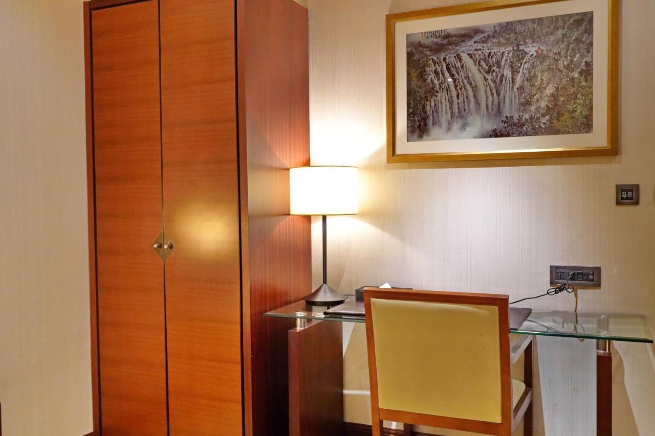 Hu House - Taipei Hotel Exterior photo
